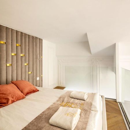 Vip Jacuzzi Luxury Apartment Budapest Bagian luar foto