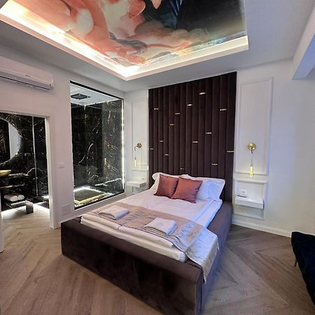 Vip Jacuzzi Luxury Apartment Budapest Bagian luar foto