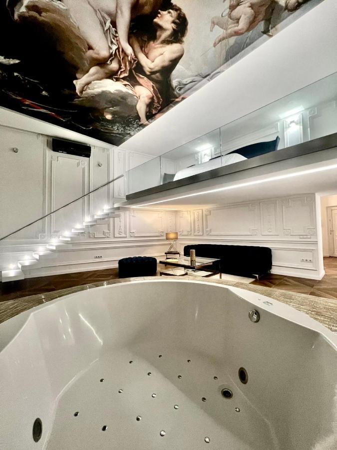 Vip Jacuzzi Luxury Apartment Budapest Bagian luar foto